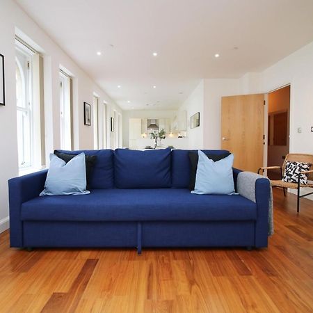 No 2 Under The Clock By Ssw - 2Br, Right In The City Centre, Sleeps 6 Cardiff Zewnętrze zdjęcie