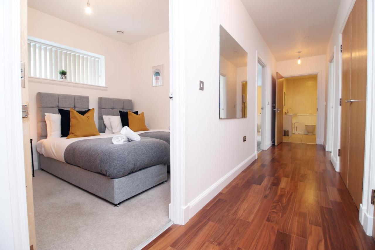 No 2 Under The Clock By Ssw - 2Br, Right In The City Centre, Sleeps 6 Cardiff Zewnętrze zdjęcie