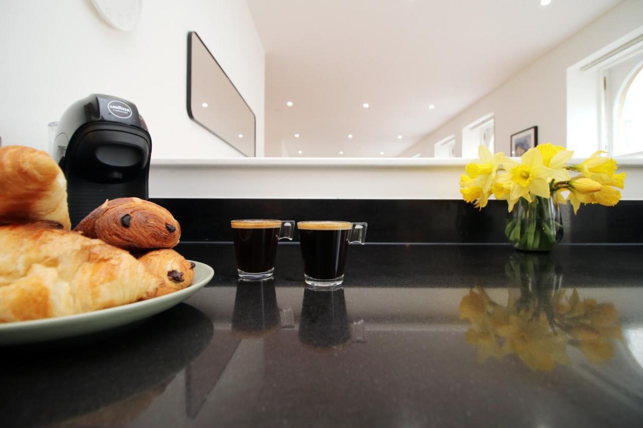 No 2 Under The Clock By Ssw - 2Br, Right In The City Centre, Sleeps 6 Cardiff Zewnętrze zdjęcie