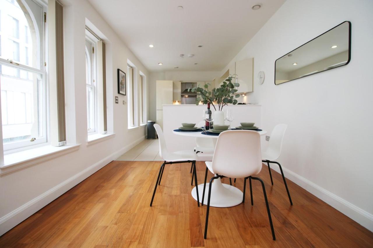 No 2 Under The Clock By Ssw - 2Br, Right In The City Centre, Sleeps 6 Cardiff Zewnętrze zdjęcie