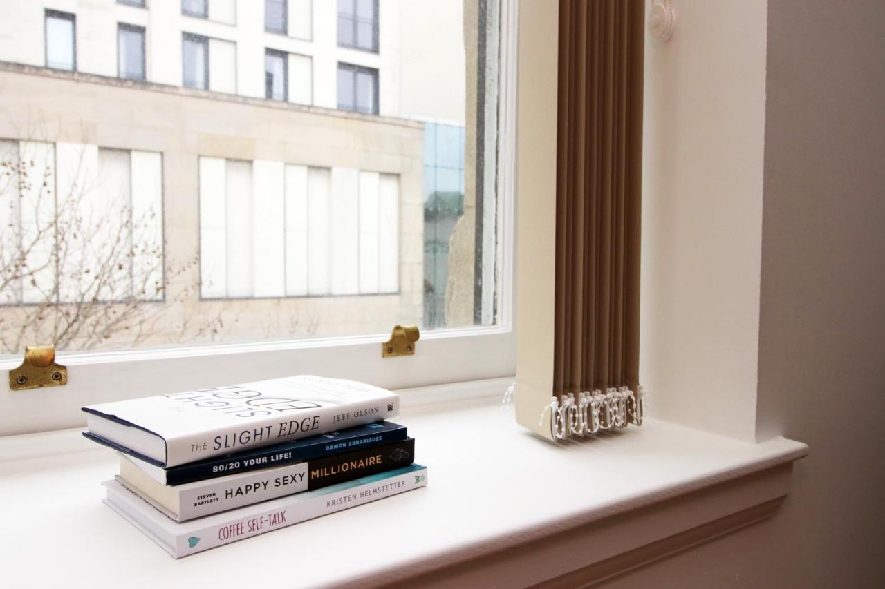 No 2 Under The Clock By Ssw - 2Br, Right In The City Centre, Sleeps 6 Cardiff Zewnętrze zdjęcie