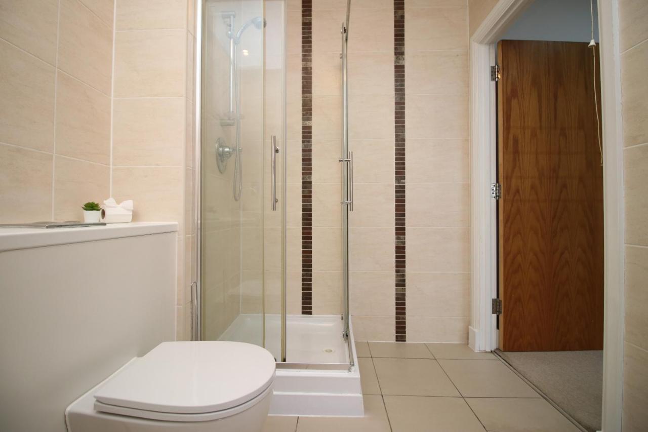 No 2 Under The Clock By Ssw - 2Br, Right In The City Centre, Sleeps 6 Cardiff Zewnętrze zdjęcie