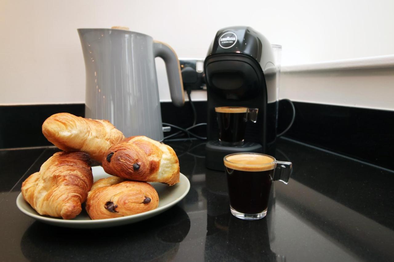 No 2 Under The Clock By Ssw - 2Br, Right In The City Centre, Sleeps 6 Cardiff Zewnętrze zdjęcie